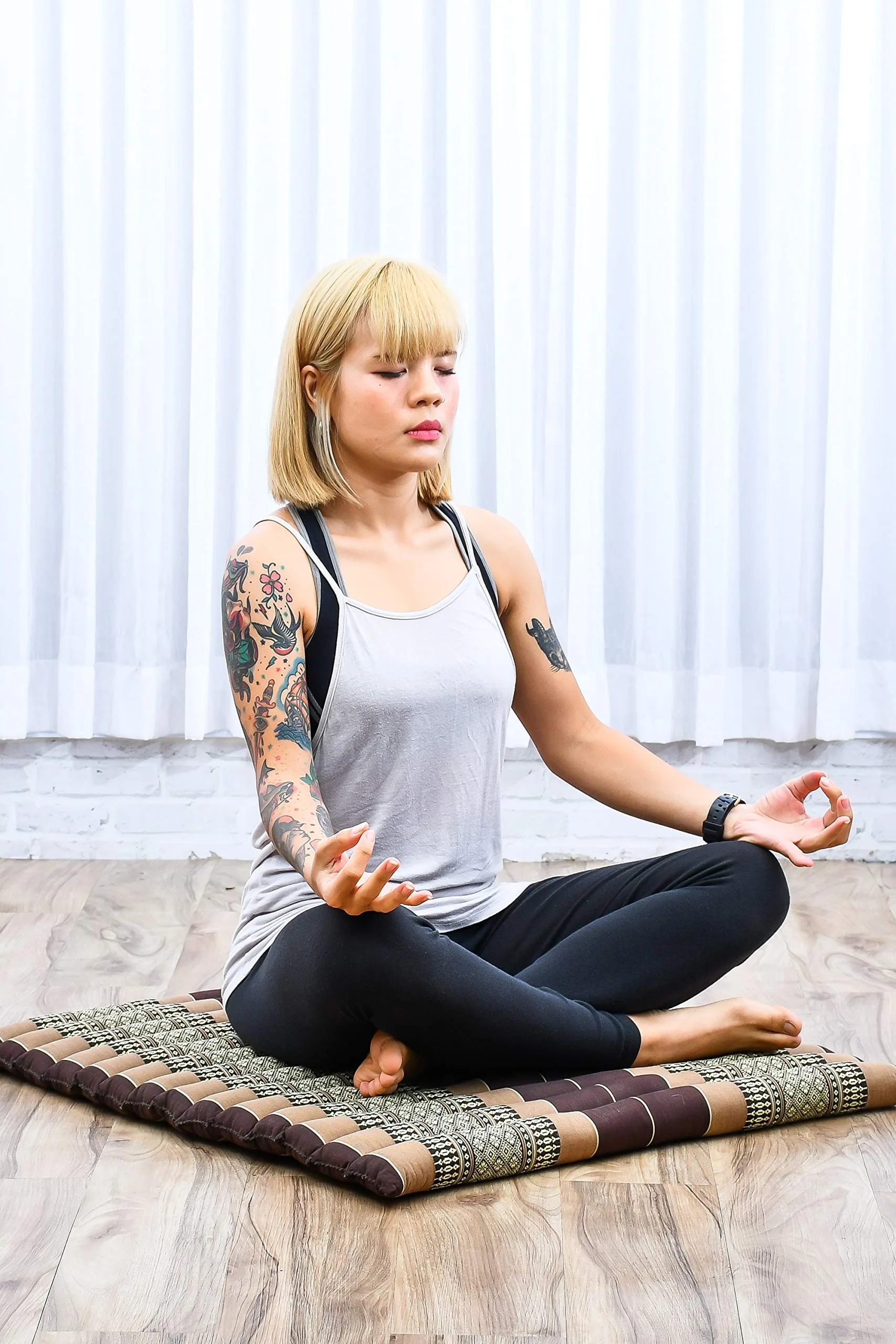 Leewadee Zabuton Esterilla de Meditación - Cojín de Suelo Kapok Yoga Zen Arrodillarse foto 2